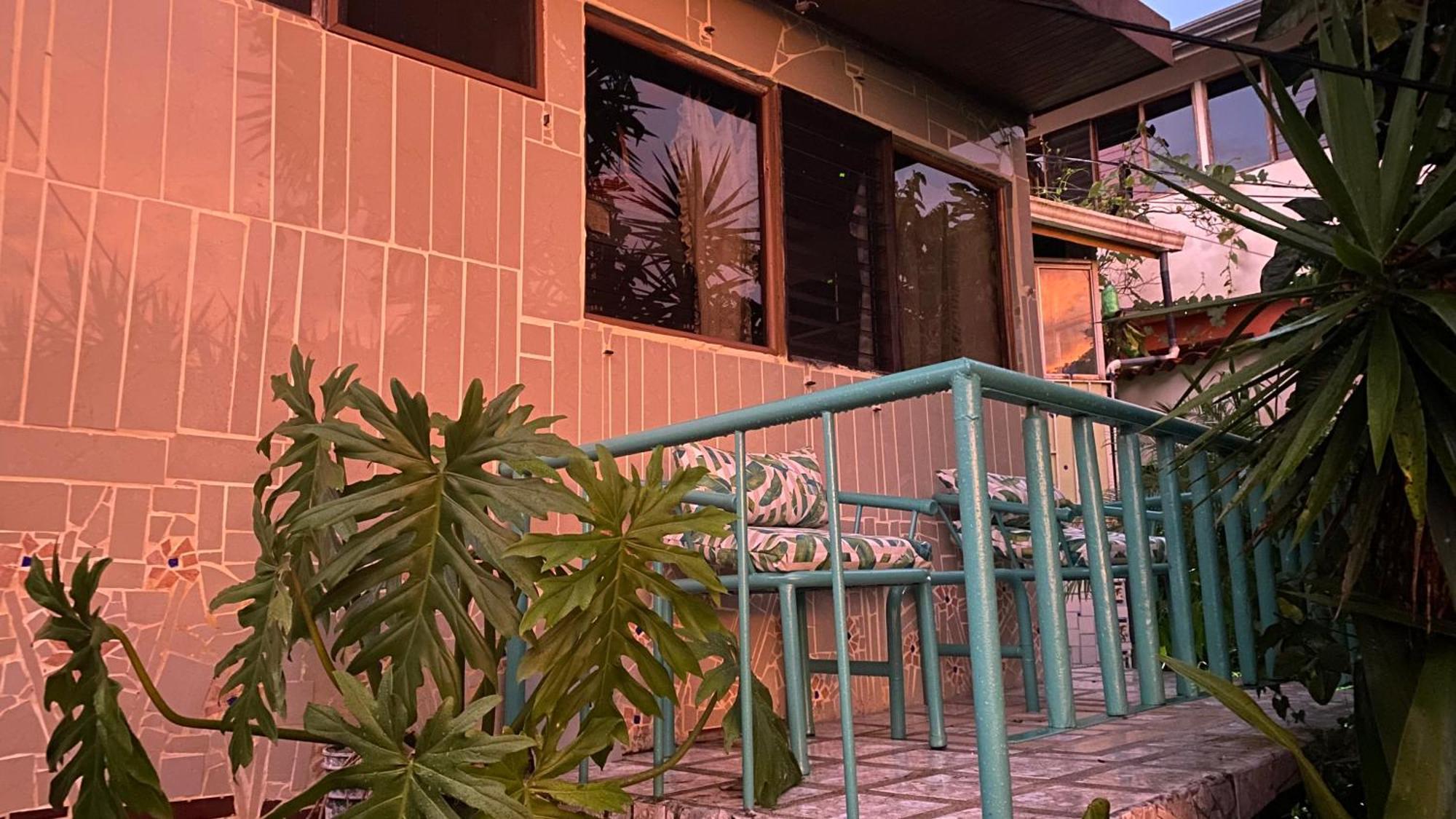 ホテル Owl House Piedades エクステリア 写真